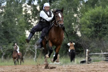 شکار با عقاب در قرقیزستان،اخبار گوناگون،خبرهای گوناگون