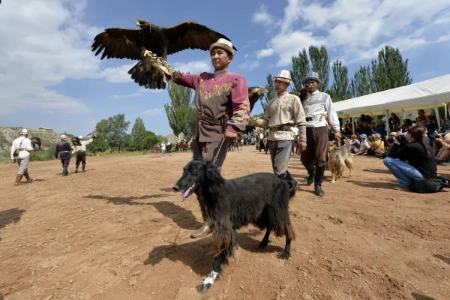 شکار با عقاب در قرقیزستان،اخبار گوناگون،خبرهای گوناگون