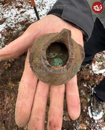 کوزۀ شکستۀ گنج،اخبار گوناگون،خبرهای گوناگون