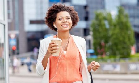 پیشرفت زنان در دنیای مردسالار