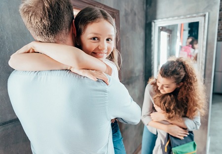 ایجاد پیوند قوی تر با بغل کردن, بهبود رابطه عاشقانه با بغل کردن, کاهش درد با بغل کردن