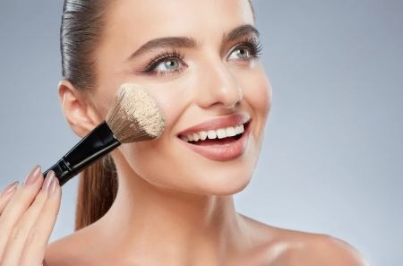 مراحل آرایش صورت کشیده و لاغر