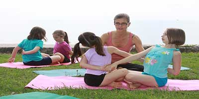 مدیریت استرس با ورزش یوگا