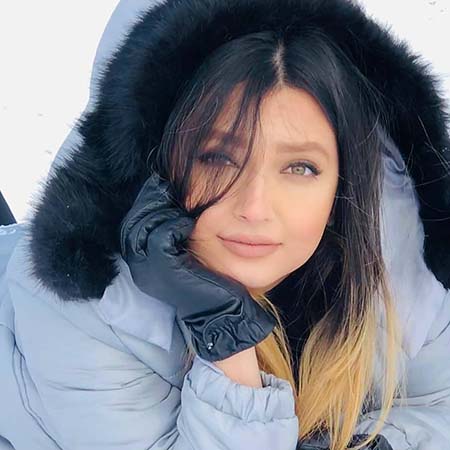 نورا محقق, بازیگر نقش آوا در سریال شغال