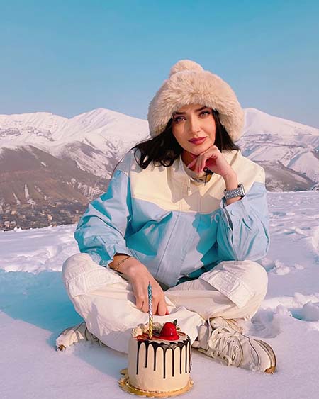 نورا محقق, بازیگر نقش آوا در سریال شغال