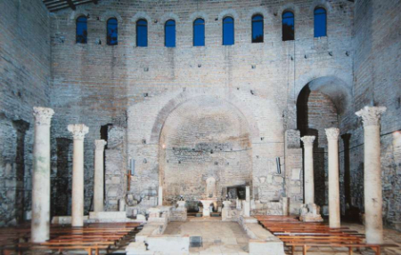 دخمه‌های زیرزمینی, سن سباستیانو