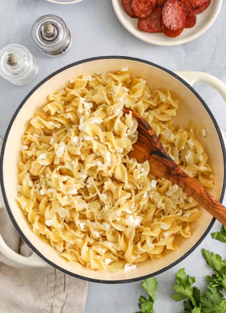 مراحل درست کردن پنیر کاتیج و نودل