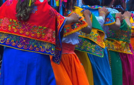 صنایع دستی اکوادور, منسوجات سنتی اکوادور