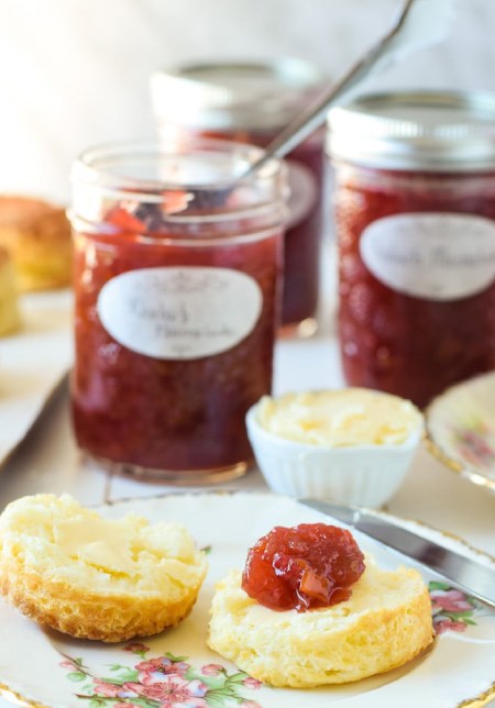 طرز پخت مربا ریواس و مرکبات