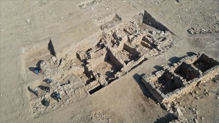 شهر خدای ماه،اخبار گوناگون،خبرهای گوناگون