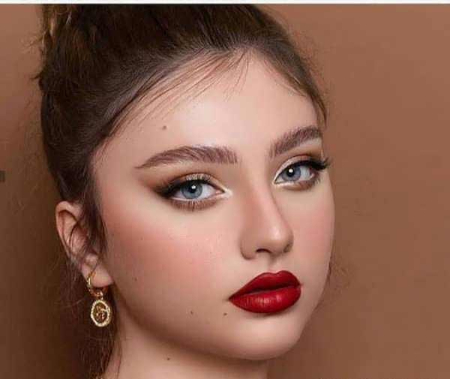 آرایش لب مینیمال