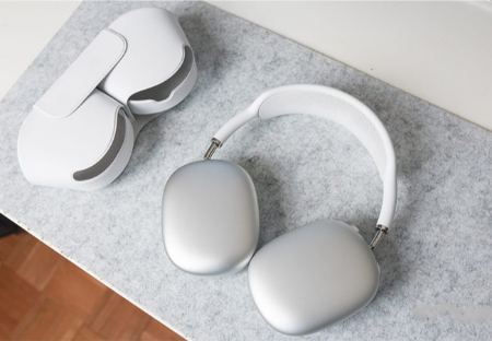 کدوم هدفون بهتره؟ مقایسه بی‌رحمانه بین سونی، اپل و جی‌بی‌ال