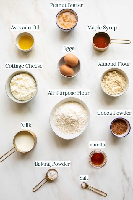 طرز تهیه دونات شکلاتی با کره بادام زمینی