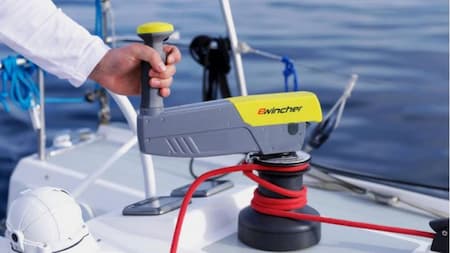 وینچ برقی سبک, عملکرد وینچ برقی, کاربرد وینچ برقی در صنعت خودرو