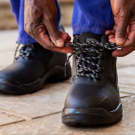 استفاده از کفش ایمنی عایق برقی, پوتین ایمنی عایق برق, کفش عایق برق 20 کیلوولت