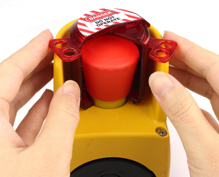 دکمه توقف اضطراری, دکمه فشاری قرمز صنعتی