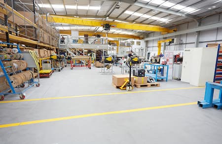 کف سازی صنعتی چیست ، روش های مختلف بتن ریزی صنعتی ، انواع مختلف کفپوش صنعتی