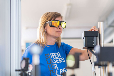 عینک ایمنی لیزری, عینک ایمنی اپراتور لیزر