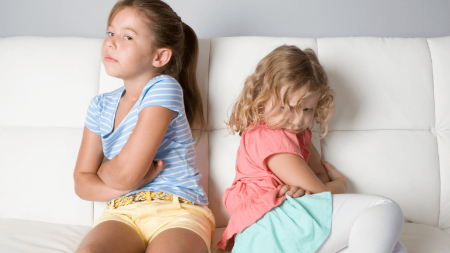 دعوا و حسادت کودکان