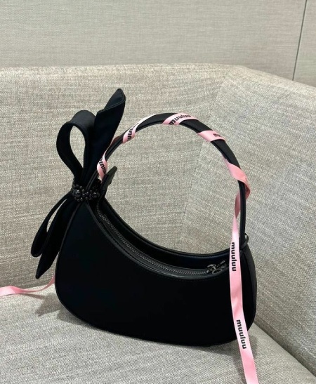 کیف شانه ای هلالی شیک